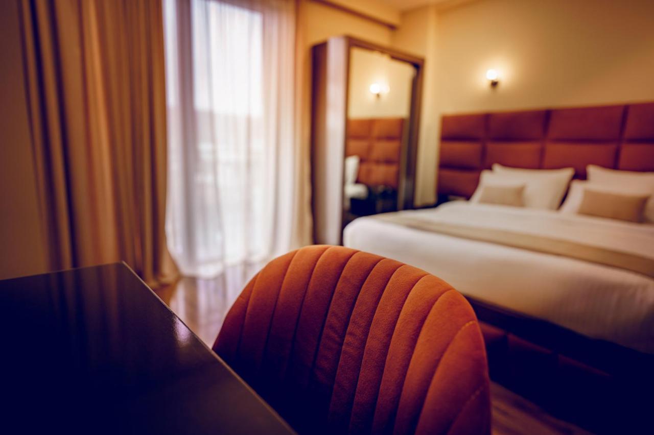 Hotel Residence Plaza Tbilisi Buitenkant foto